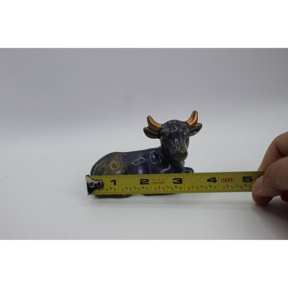Vintage Hand-Painted Laying Nativity Cow Figurine - Picture 5 of 6